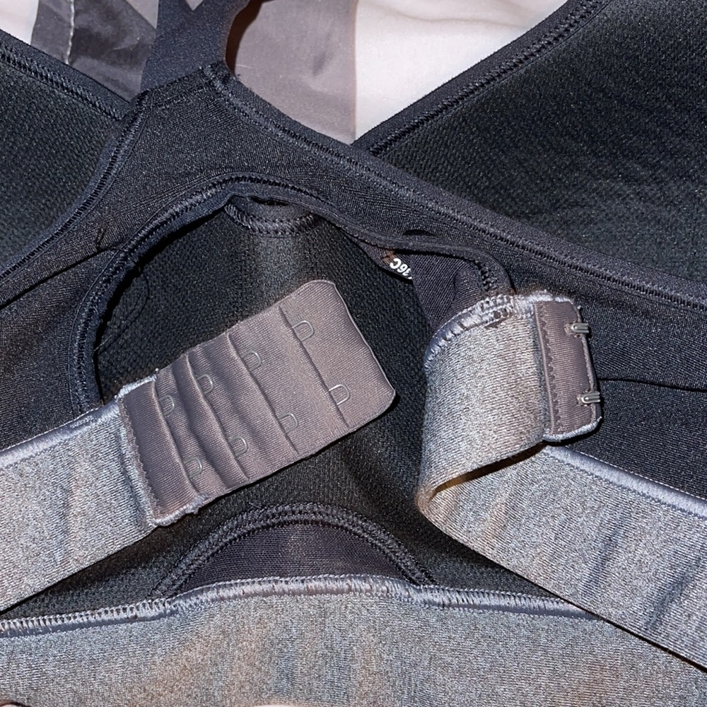 Under Armour High Impact Sports Bra View 3